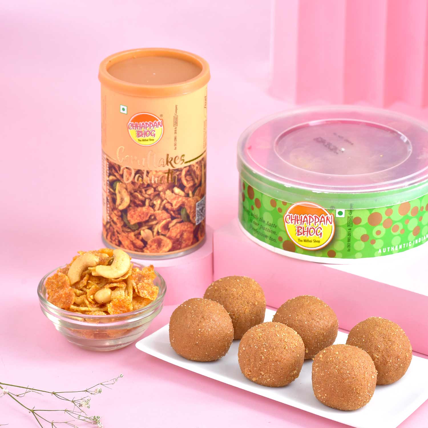 Bhaiya bhabhi rakhi with special treats